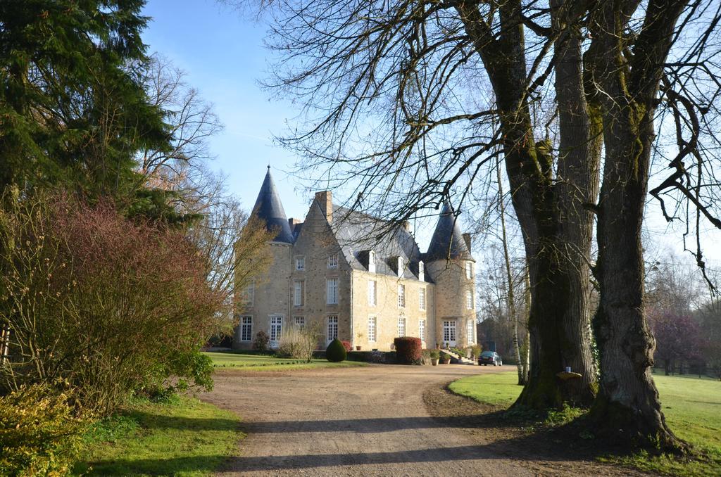 Chateau De Vaux Yvre-l'Eveque ภายนอก รูปภาพ